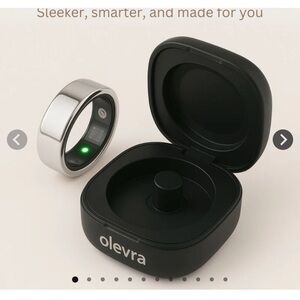 Silver Smart Ring with Black Charging Case